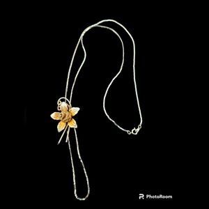 Bolo Floral Necklace